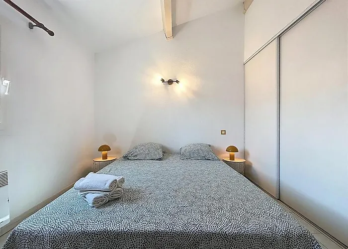 Melias - Maison A Deux Minutes De La - Climatisation Et Wifi Nyaraló *